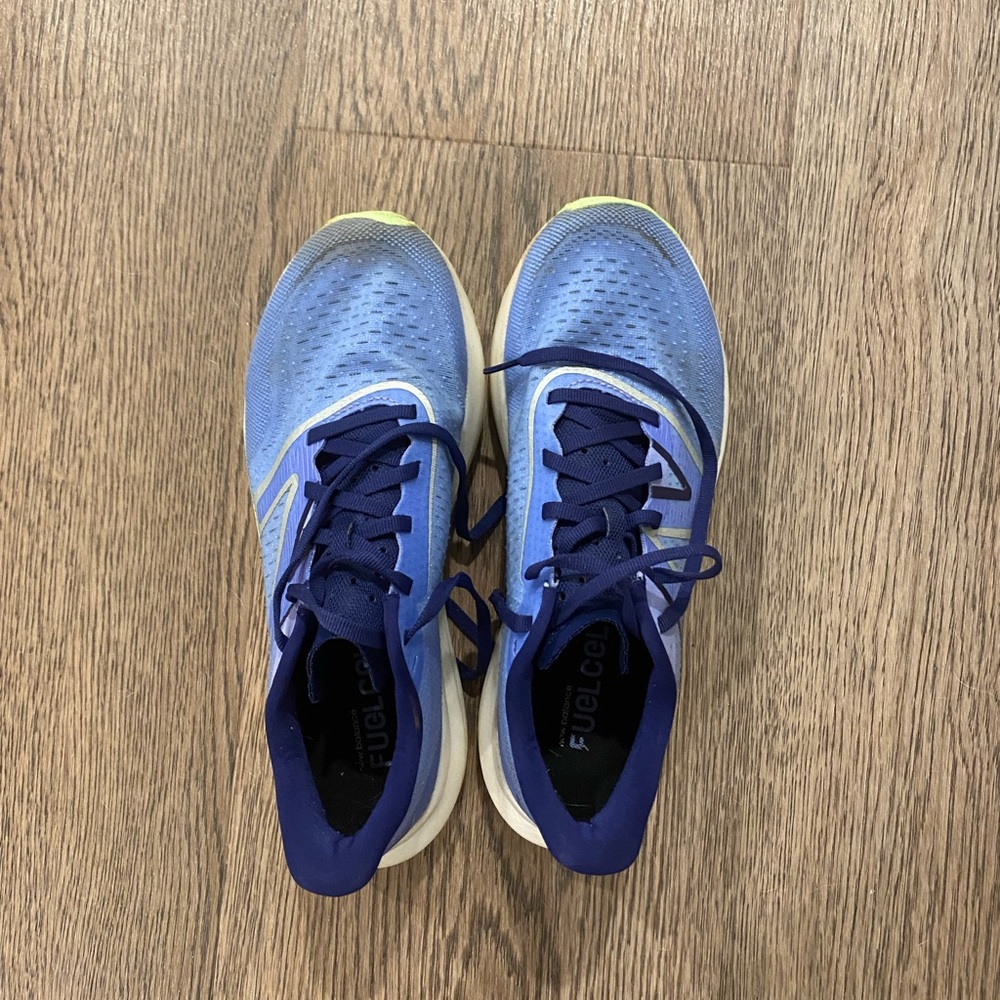 New Balance Fuelcell Rebel v3